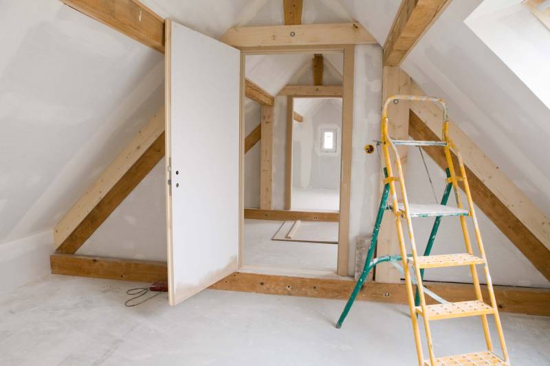 Confier l'aménagement d’un studio dans des combles à un expert en rénovation à Strasbourg (67)